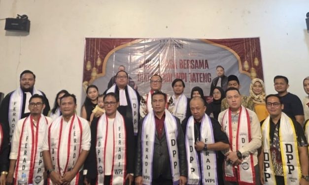 Ketua Dewan Pertimbangan DPP FERADI WPI Prof. Dr. Fery Agusman Dilantik Di Resto Pringsewu Kota Lama Semarang