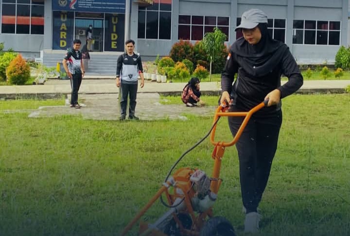 Sambut Hari Bhakti Pemasyarakatan Ke-62, Lapas Perempuan Kelas IIB Jambi Gelar Aksi Bersih Lingkungan