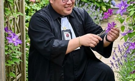 Kepemimpinan Adalah Seni Merawat, Ketum FERADI WPI Ibaratkan Pemimpin Sebagai Tukang Kebun