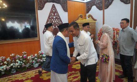 Danrem 042/Gapu Silaturahmi Halal Bihalal ke Forkopimda Jambi Usai Salat Id