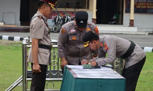 Kapolres Merangin Pimpin Sertijab Sejumlah Pejabat Utama dan Kapolsek