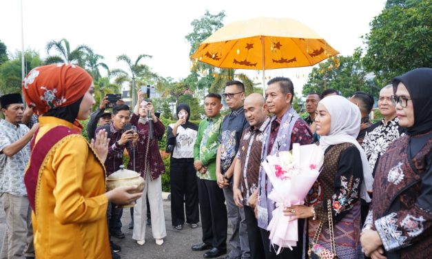 Safari Ramadhan, Danrem 042/Gapu Silaturahmi dengan Bupati Bungo