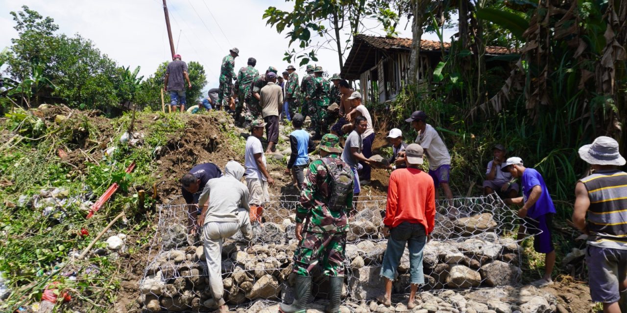 Jembatan Garuda Segera Dibangun, Danramil Wonosegoro Pimpin Warga Siapkan Peletakan Batu Pertama