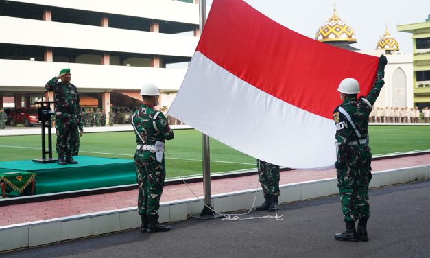 Melalui Upacara Bendera, Kodam II/Sriwijaya Tegaskan Konsistensi Disiplin Dan Nasionalisme