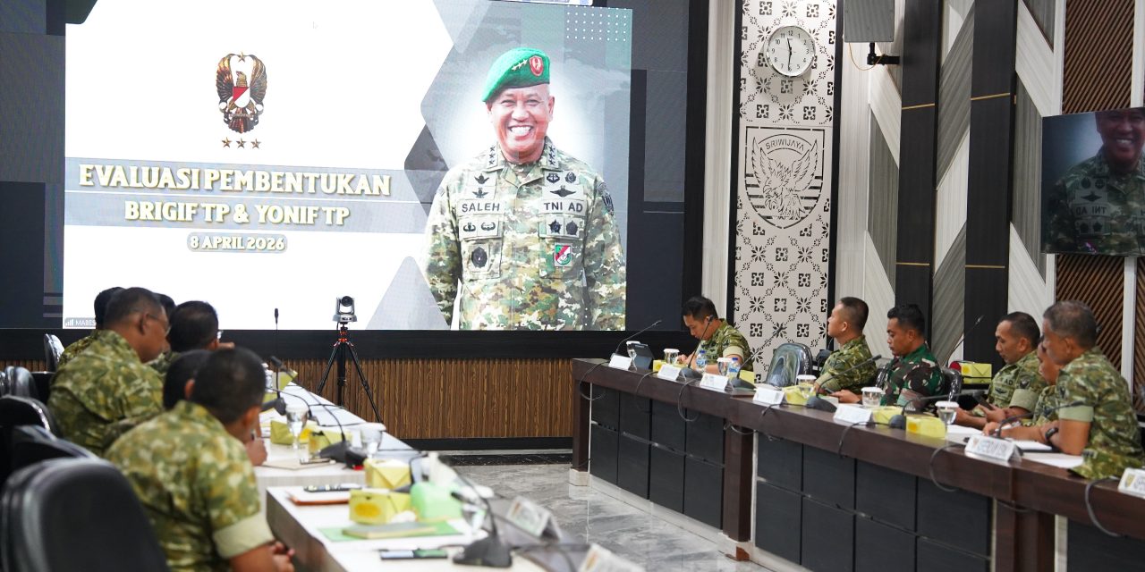 Kasdam II/Swj Ikuti Evaluasi Tata Tuksat Brigif Dan Yonif TP, Tekankan Transparansi Dan Profesionalisme Prajurit