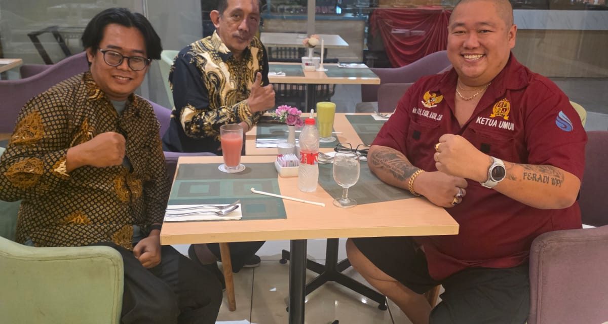 Lima Advokat FERADI WPI Ikuti Sumpah Advokat Di Pengadilan Tinggi Surabaya