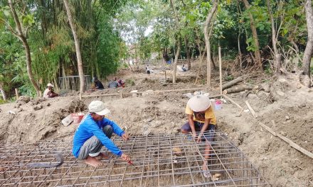 Sukseskan Solo Berseri, Babinsa Serengan Bersama Warga Gelar Kerja Bakti Lingkungan