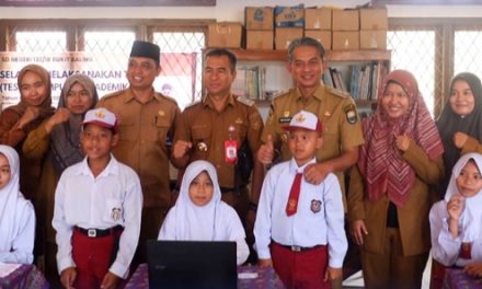 Wabup Muaro Jambi Tinjau Langsung TKA SD, Pastikan Ujian Berjalan Lancar Dan Berkualitas