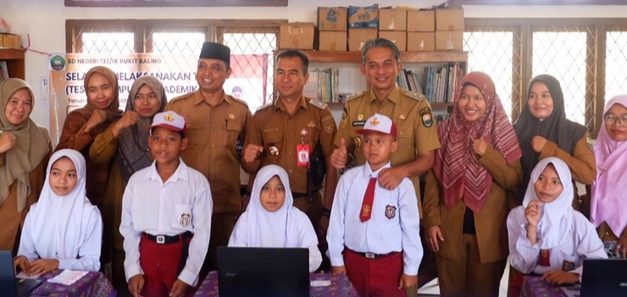 Wabup Muaro Jambi Tinjau Langsung TKA SD, Pastikan Ujian Berjalan Lancar Dan Berkualitas