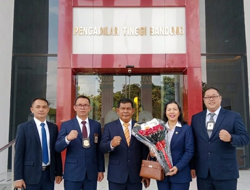 FERADI WPI Pastikan Berkas Lengkap, Dua Calon Advokat Siap Disumpah Di Pengadilan Tinggi Bandung