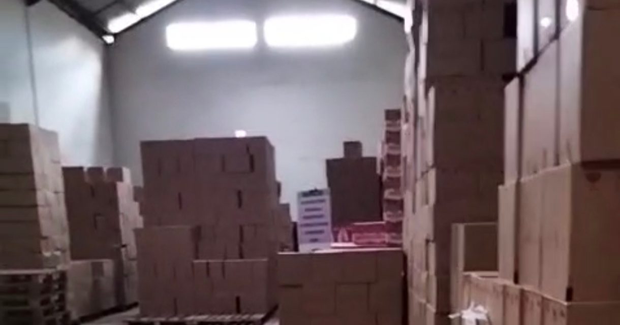 Dugaan Peredaran Alkohol Ilegal Di Palmerah Jambi, Diamnya Karyawan Memantik Kecurigaan Publik