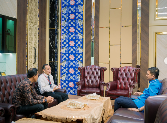 Ketua DPRD Provinsi Jambi, M. Hafiz Terima Audiensi BI, OJK Dan Bank 9 Jambi Bahas Gangguan Sistem Nasabah