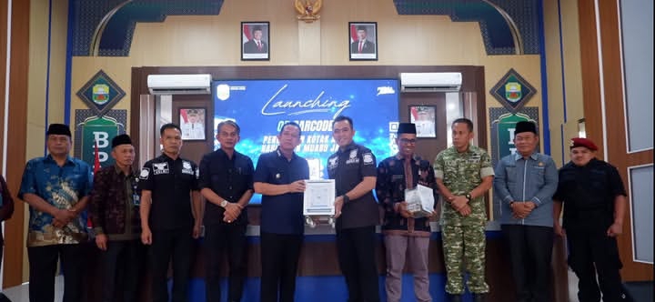 Bupati Muaro Jambi Luncurkan Barcode Kotak Amal, Dorong Donasi Digital Yang Transparan