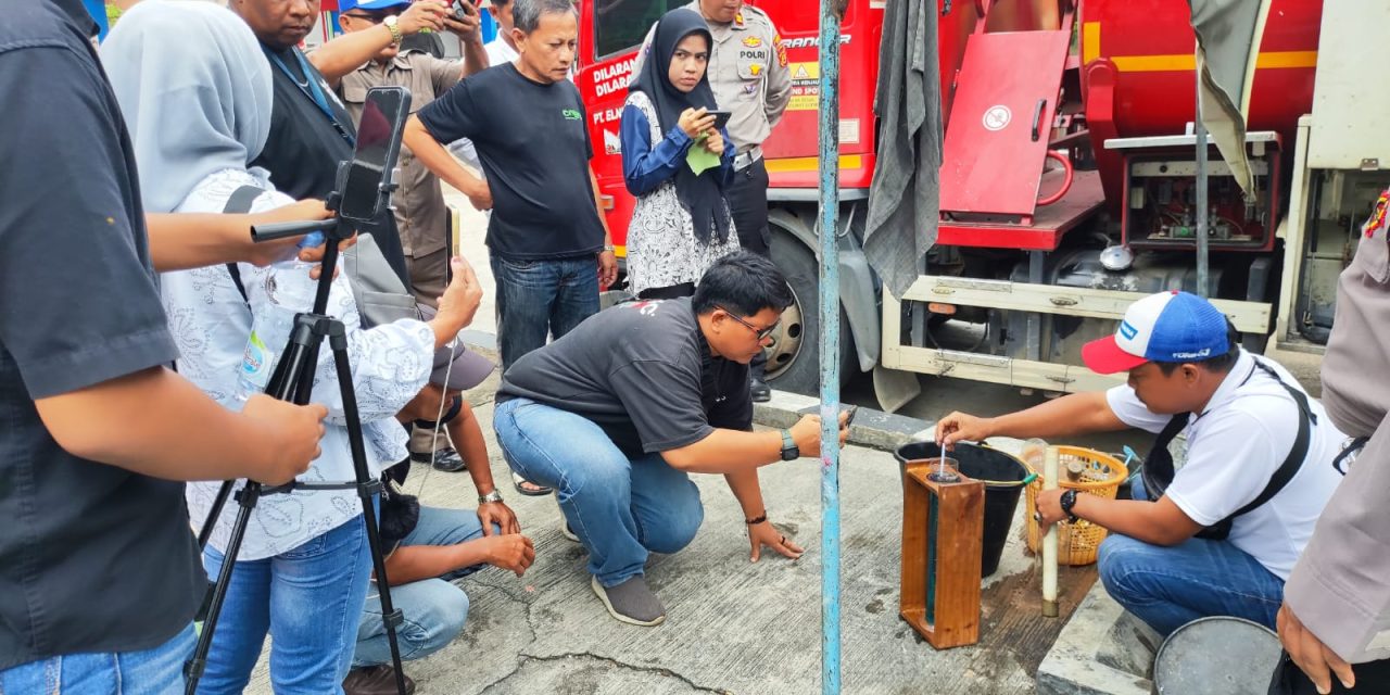AWaSI Jambi Kawal Transparansi, Tinjau Langsung Pengukuran BBM Di SPBU Nusa Indah