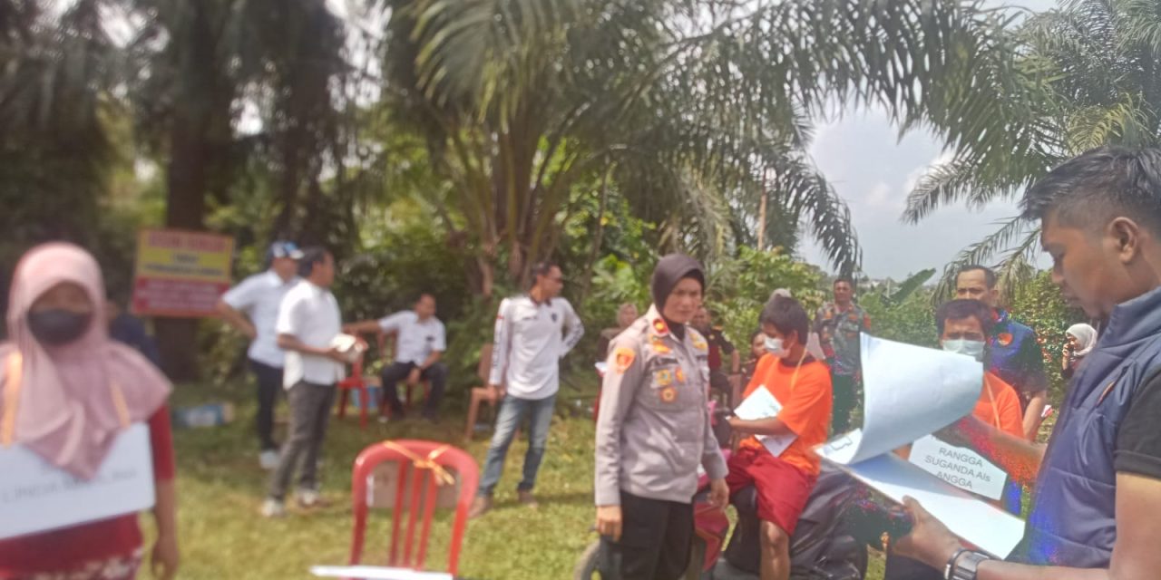 Polsek Kotabaru Gelar Rekonstruksi Kasus Pembunuhan Di Pinang Merah