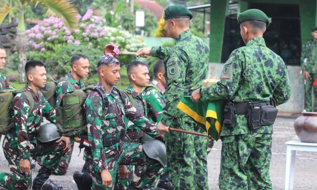 Yonif 515 UTY/9/2 Kostrad Gelar Tradisi Penyambutan Warga Baru