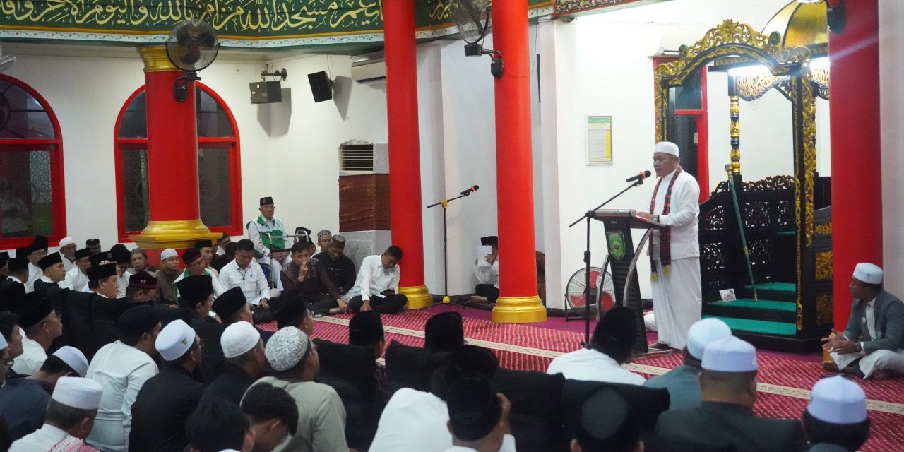 Kasdam II Sriwijaya Hadiri Pengajian Akbar Bersama Menag RI Di Masjid Cheng Ho Palembang