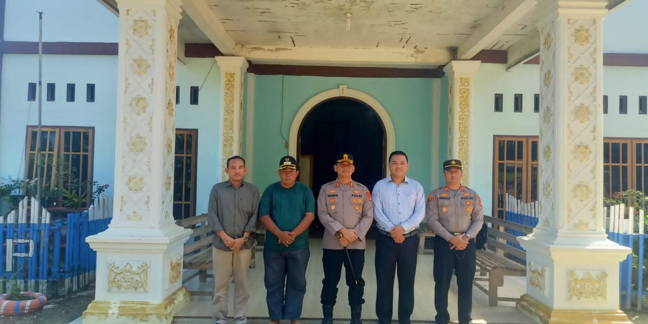 Kapolres Tebo Tinjau Pengamanan Ibadah Kenaikan Yesus Kristus Di Gereja HKBP Sungai Aro