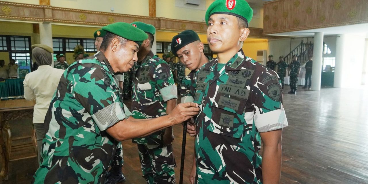 Danrem 042/Gapu Tekankan Profesionalisme Saat Pimpin Penyerahan Jabatan Kasrem Dan Sertijab Kasipers