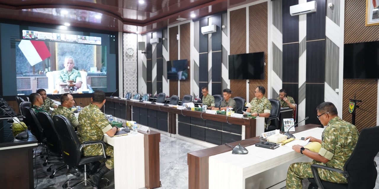 Kasdam II/Swj Ikuti Evaluasi Tata Tuksat Brigif TP Dan Yonif TP Bersama Wakasad