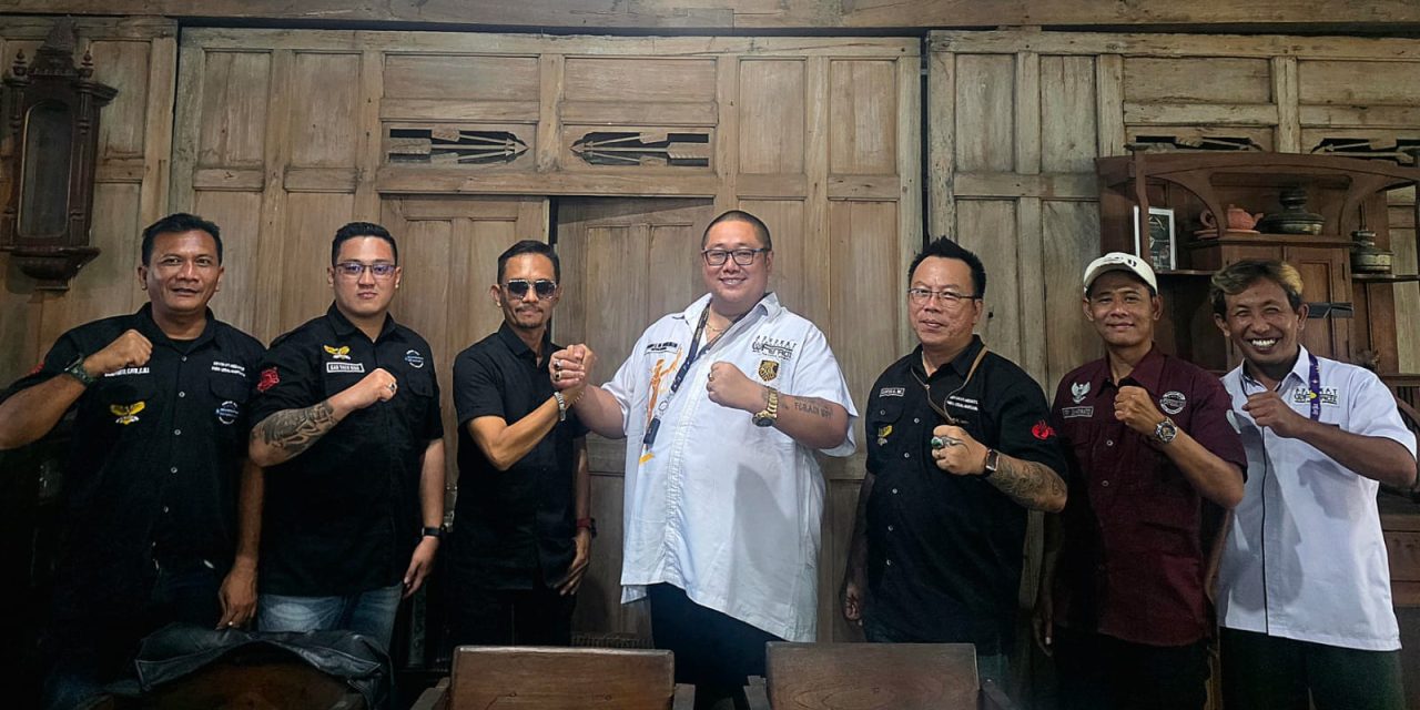 Kadiv DPP FERADI WPI Bambang KN Bersama Tim Subur Jaya Lawfirm Hadir Di Kedai Den Wir Yogyakarta