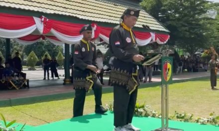 Pangdam XX/Tuanku Imam Bonjol Kukuhkan Pencak Silat Militer Wilayah Korem 042/Gapu