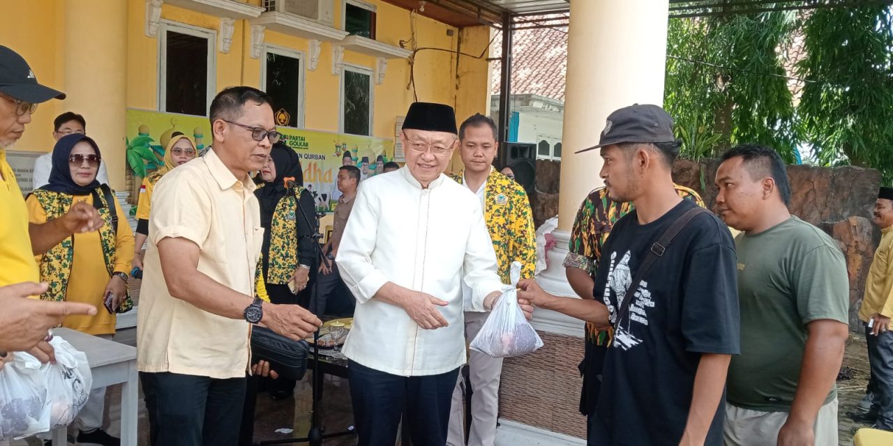 DPD Golkar Jambi Sembelih 14 Hewan Kurban, Tegaskan Semangat Berbagi Untuk Masyarakat