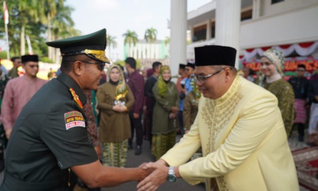 Danrem 042/Gapu Hadiri Rapat Paripurna DPRD Kota Jambi, Perkuat Sinergi untuk Kemajuan Daerah
