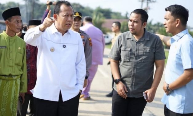 BBS Tinjau Jalan Beton Talang Duku–Kemingking, Infrastruktur Rp16,4 Miliar Siap Topang Ekonomi Muaro Jambi