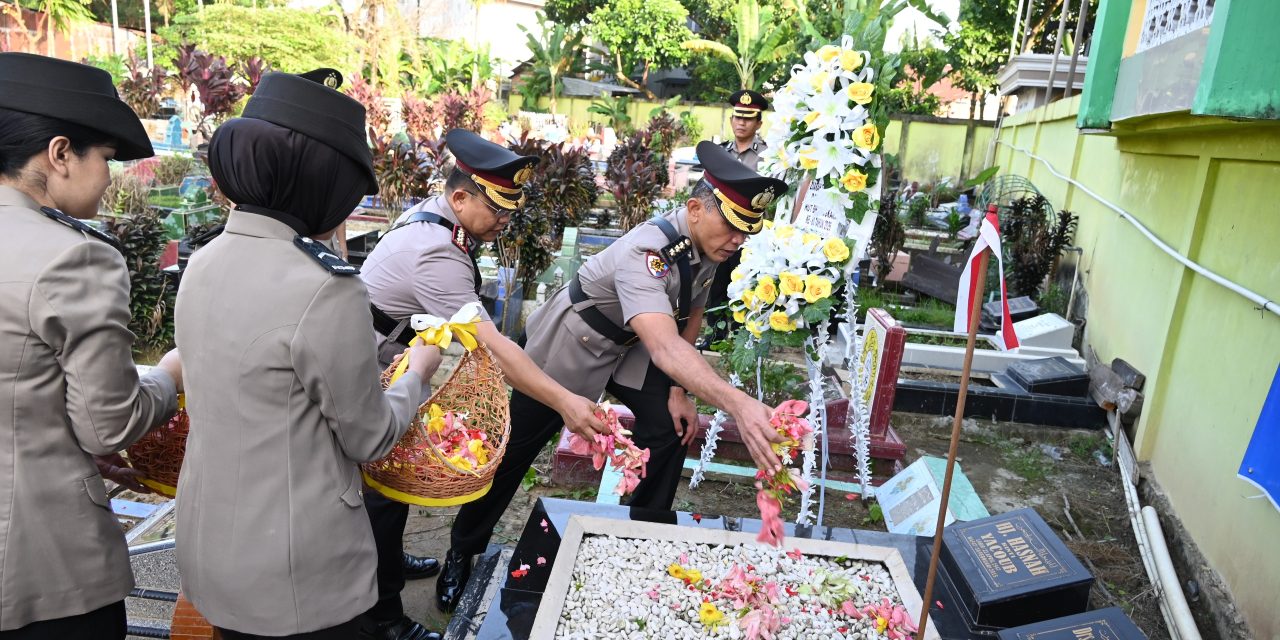 Polda Jambi Gelar Ziarah Rombongan, Rawat Semangat Pengabdian Para Pahlawan Bhayangkara