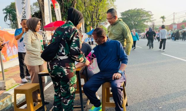 Kesdam XX/Tuanku Imam Bonjol Gelar Pemeriksaan Kesehatan Gratis di Dua Titik di Kota Padang