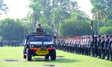 Kapolda Jambi Pimpin Upacara Hari Bhayangkara Ke-80, Teguhkan Komitmen “Polri Untuk Masyarakat”
