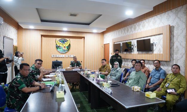 Aster Kasdam II/Swj Ikuti Rakornis TMMD ke-129 Tahun 2026 Secara Vicon Dipimpin Waaster Kasad