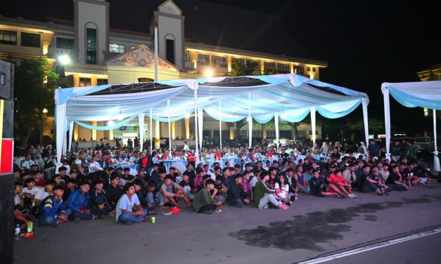 Ribuan Masyarakat Padati Mapolda Jambi, Nobar Final Piala Dunia 2026 Berlangsung Aman dan Meriah
