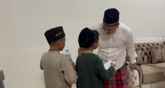 Kapolres Belitung Timur Gelar Yasinan Dan Santunan Anak Yatim Di Rumah Dinas