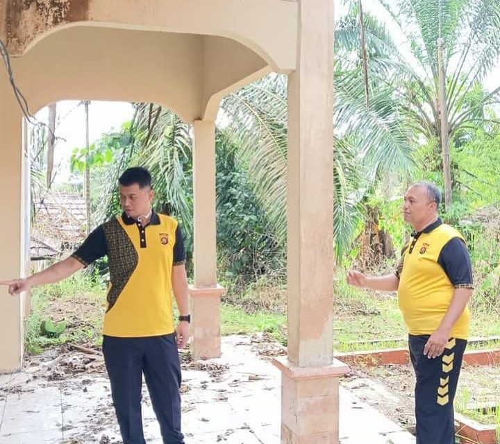 Jaga Kebersihan Lingkungan Kerja, Polres Muaro Jambi Dan Polsek Jajaran Gelar Gotong Royong Serentak