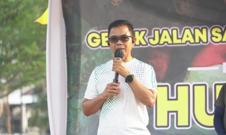 Danrem 042/Gapu Lepas Jalan Santai HUT ke-1 Kodam XX/TIB, Ribuan Warga Tumpah Ruah di Makodim 0415/Jambi