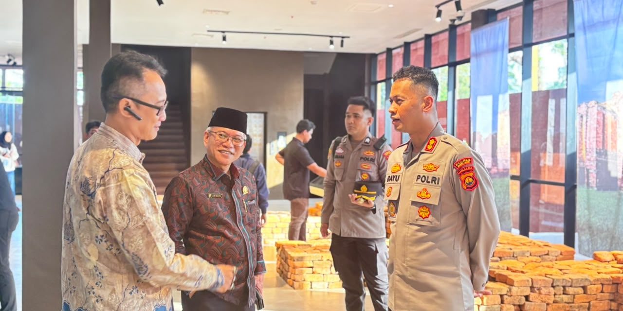 Kapolres Muaro Jambi Pimpin Pengamanan Kunjungan Menteri Kebudayaan RI di Candi Muaro Jambi