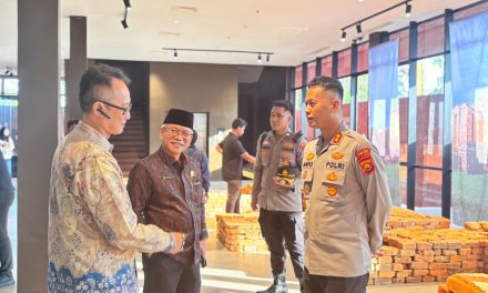 Kapolres Muaro Jambi Pimpin Pengamanan Kunjungan Menteri Kebudayaan RI di Candi Muaro Jambi