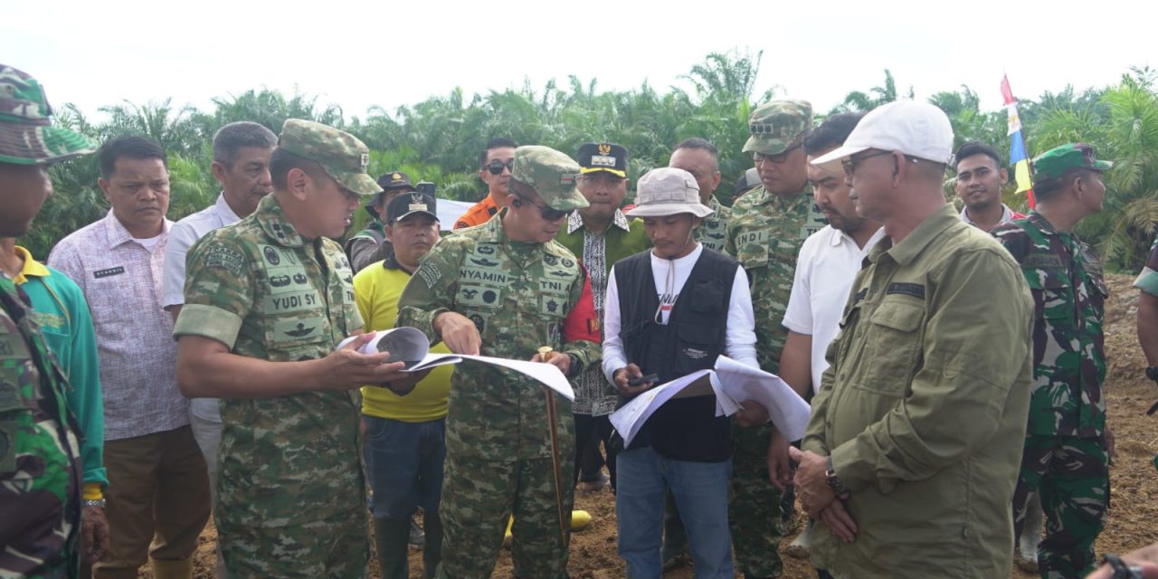 Pastikan Percepatan Program Ketahanan Pangan, Danrem 042/Gapu Tinjau Cetak Sawah Rakyat Di Tebo