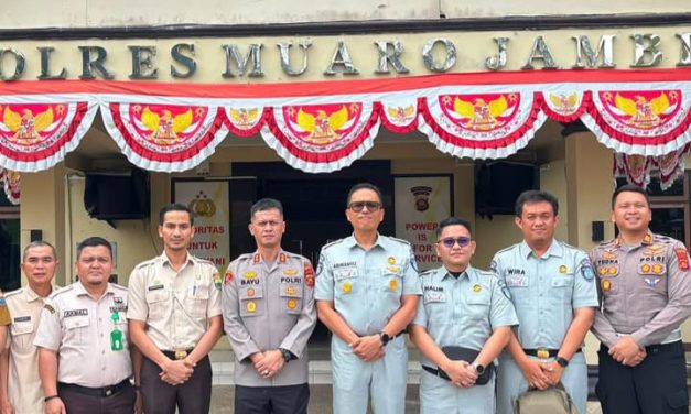 Kapolres Muaro Jambi Terima Kunjungan Jasa Raharja, UPT Samsat, dan BPPRD Perkuat Sinergi Tingkatkan Kesadaran Tertib Berlalu Lintas