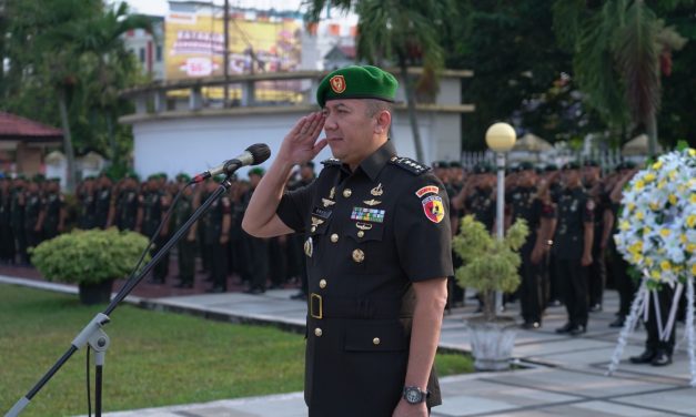 Kasrem 042/Gapu Pimpin Ziarah Rombongan Peringati HUT Ke-1 Kodam XX/Tuanku Imam Bonjol