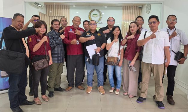 Tim Advokasi UUN Serahkan Permohonan Audiensi Ke Komisi III DPR RI Dan Puan Maharani