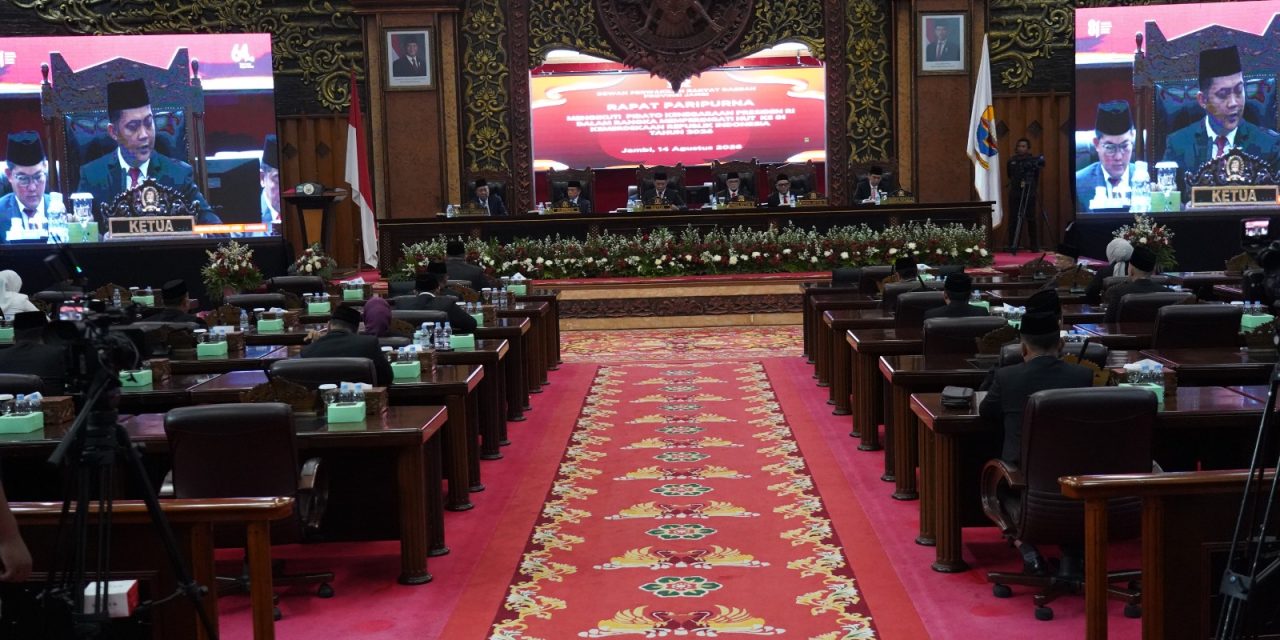 Danrem 042/Gapu Hadiri Rapat Paripurna DPRD Jambi Ikuti Sidang Tahunan MPR RI