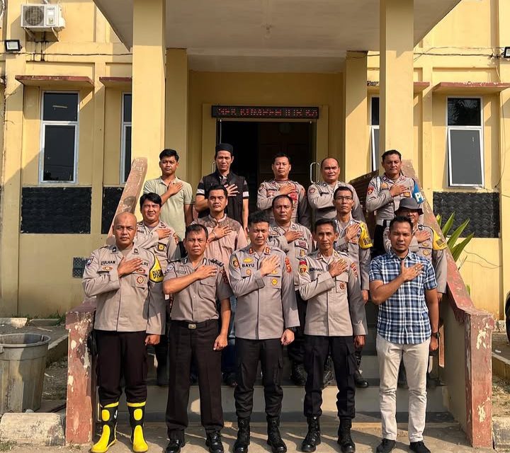 Kapolres Muaro Jambi Tekankan Integritas dan Keselamatan Personel Saat Kunjungi Polsek Kumpeh Ilir