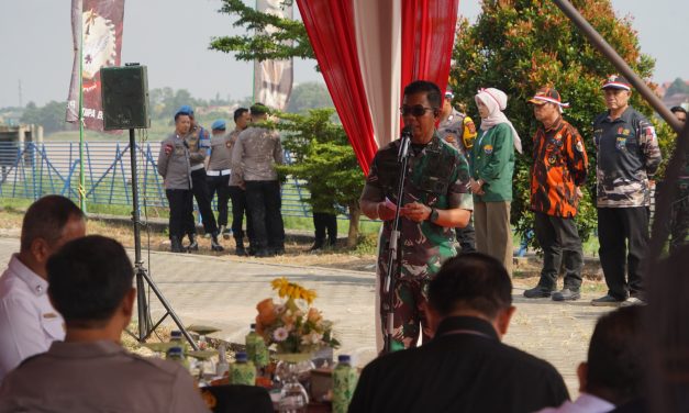 Danrem 042/Gapu Pimpin Penanaman Bambu dan Pohon Produktif di Kawasan Sungai Batanghari