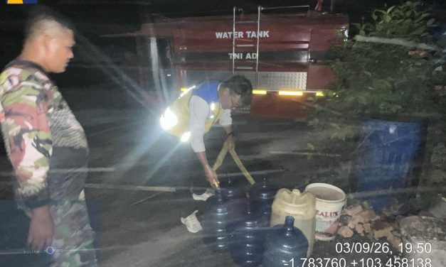 Korem 042/Gapu dan BWS Sumatera VI Salurkan Air Bersih bagi Warga Terdampak Kekeringan di Muaro Jambi