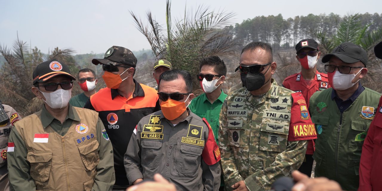 Kasiops Korem 042/Gapu Dampingi Gubernur Jambi Tinjau Lokasi Karhutla di Tahura Batang Hari