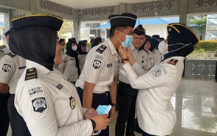 Kalapas Perempuan Kelas IIB Jambi Imbau Petugas dan Warga Binaan Gunakan Masker di Tengah Kabut Asap Karhutla