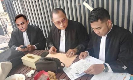 Tiga Advokat FERADI WPI Hadiri Persidangan Di PN Cikarang